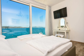Livingstone Beach House