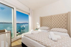 Livingstone Beach House