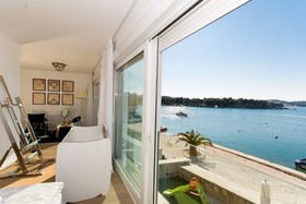 Livingstone Beach House