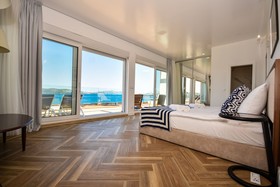 Livingstone Beach House