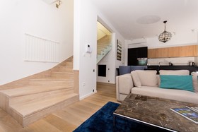 Livingstone Beach House