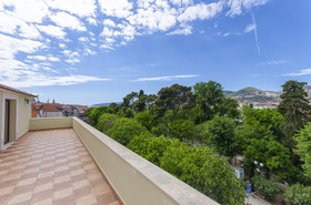 Palace Derossi