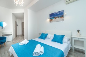 Villa Lux