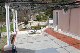 Radovcic Apartments and Rooms