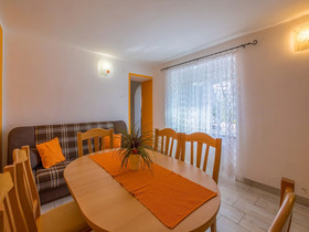 House Delfin