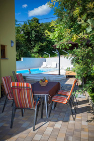 House Karlita
