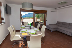 House Karlita