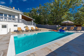 House Pavlina