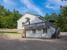 House Pavlina