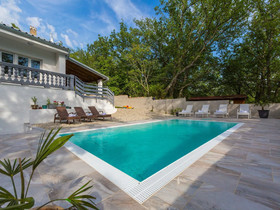 House Pavlina