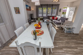 House Pavlina