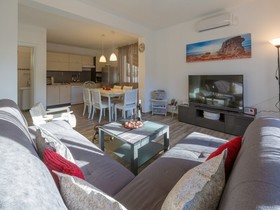 House Pavlina