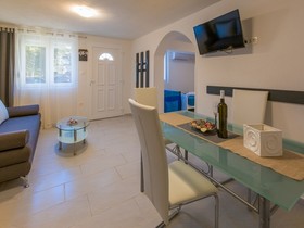 House Pavlina