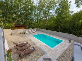 House Pavlina