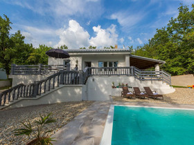 House Pavlina