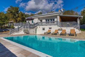 House Pavlina