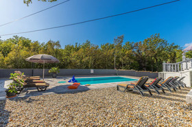 House Pavlina
