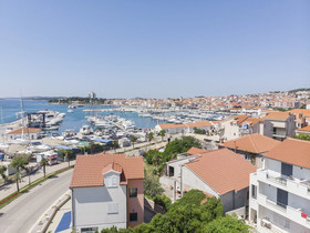 Apartment and Rooms Ante