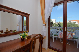 Apartment and Rooms Ante