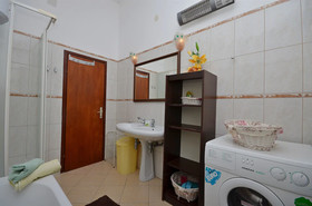 Apartment and Rooms Ante