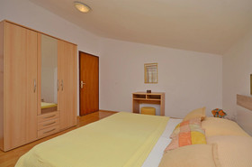 Apartment and Rooms Ante