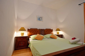 Apartment and Rooms Ante