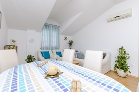 Apartments Ana