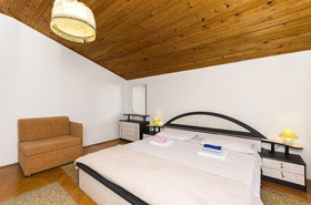 Apartments and Rooms Ante