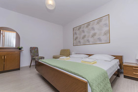 Apartments and Rooms Ante