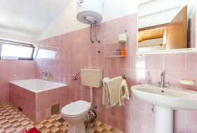 Apartments and Rooms Ante