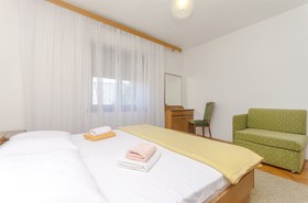 Apartments and Rooms Ante