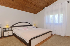 Apartments and Rooms Ante