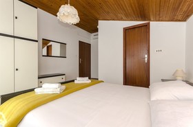 Apartments and Rooms Ante