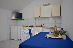 Apartments and Rooms Meri