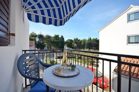 Apartments and Rooms Meri