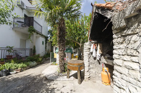 Apartments and Rooms Meri
