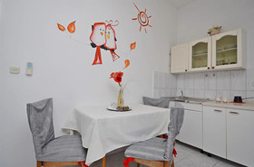 Apartments and Rooms Meri