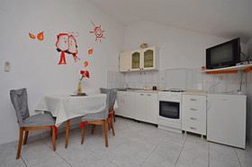 Apartments and Rooms Meri