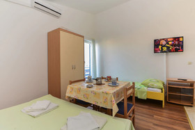 Apartments and Rooms Summercity Life