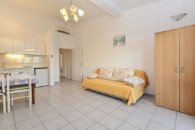 Apartments and Rooms Summercity Life