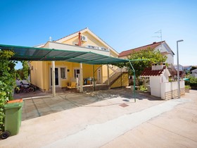 Apartments Borka