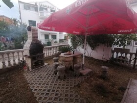 Apartments Budi
