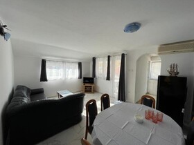 Apartments Budi