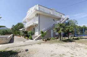 Apartments Željko