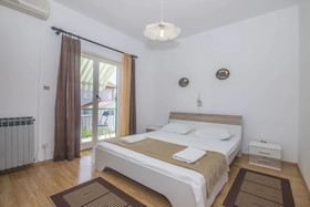 Apartments Frane