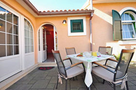 Apartments Gorana