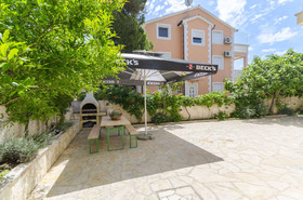 Apartments Jelica