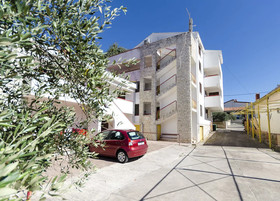 Apartments Little Spring