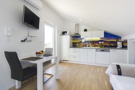 Apartments Luka