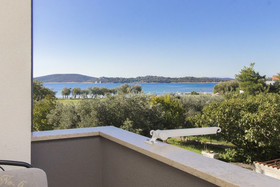 Apartments Luka